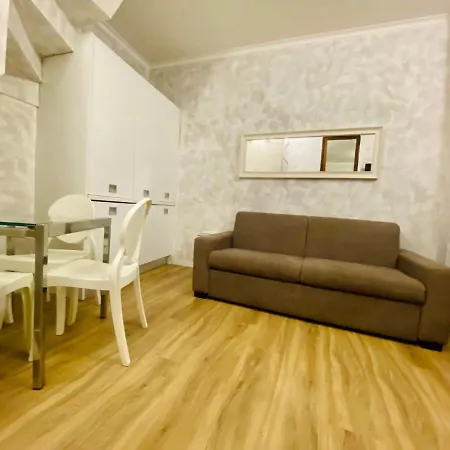 K-home Merulana شقة روما